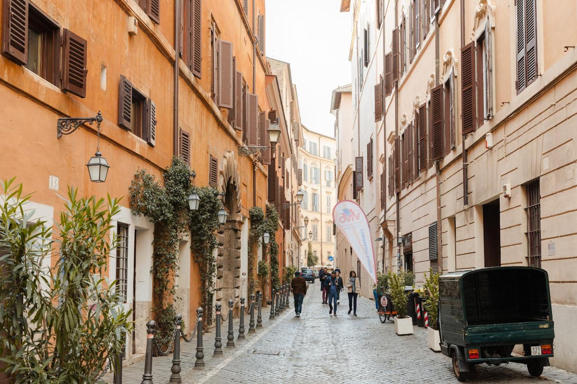 Sonder By Marriott Bonvoy Palazzo Taverna Apartments Piazza Navona Rom